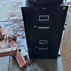 2 Drawer File Cabinet Metal   FREE