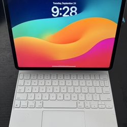 iPad Pro (2022) W/ Magic Keyboard & Cellular 128GB
