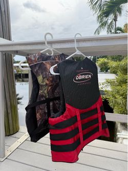 Adult Life Jackets (2)