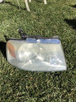 Left And Right Headlights F150 ~2006