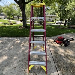 Werner 6 foot nonconductive fiberglass step ladder FS206 made in the USA