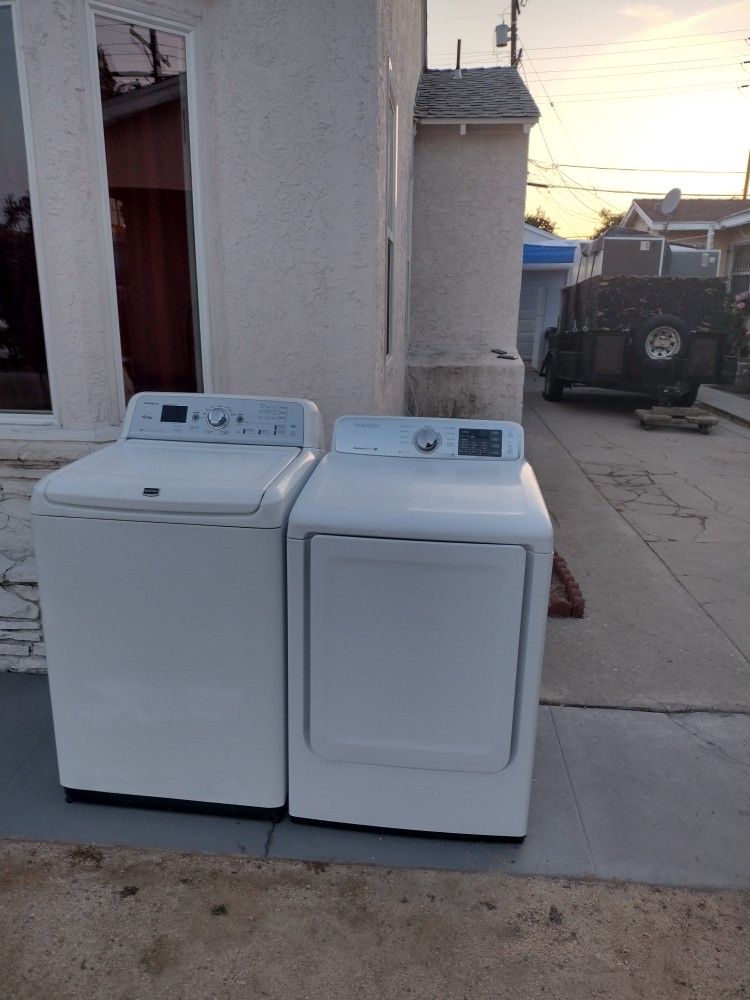 Washer And Gas Dryer 