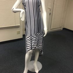 Simply Fashions Black & White Fitted Dress - Large