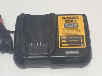 DeWalt 12v/20v DCB112 Charger. Works Great Tested