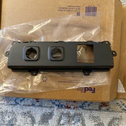 2014-2018 Chevy Silverado GMC Sierra Center Console Trim Piece