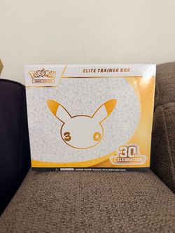 Pokémon TCG 30th Celebration Elite Trainer Box