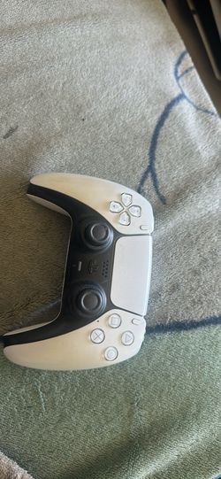 Selling ps5 remote
