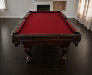 Immaculate Condition Pool Table 8’ (Free Delivery & Pro Setup)