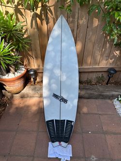 5’9 JS Xero Fusion Surfboard
