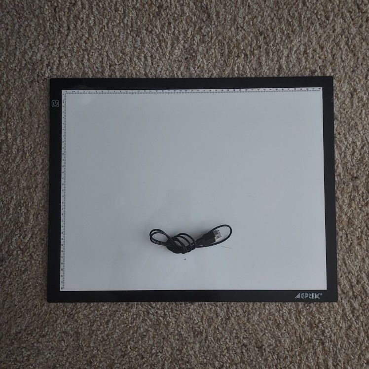 Lighting tracing pad with free 8.5x11 vellum tracing paper