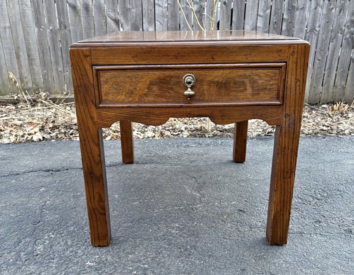 Henredon Single Side Table with Drawer.