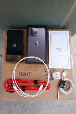 Unlocked Apple iPhone 13 Pro