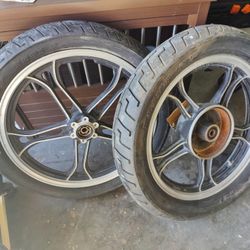 Yamaha xS650 Mag Wheels 
