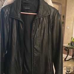 Vintage Jones New York Large Black Leather Woman’s Jacket