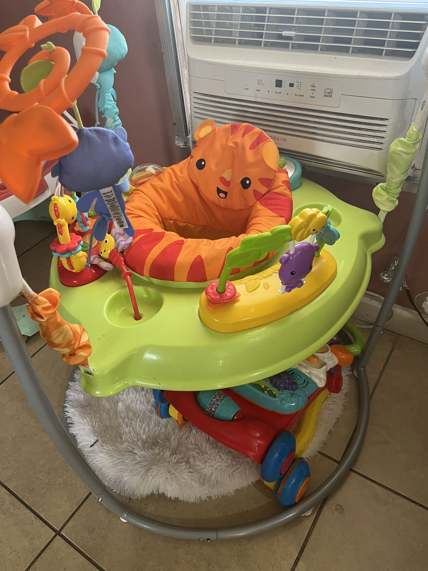 Fisher-Price Baby Jumpy