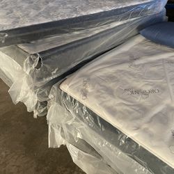 New Queen Pillow Top Mattresses Store Closed Selling Off Remaining Stock Up To 80% Off Delivery Is Available 