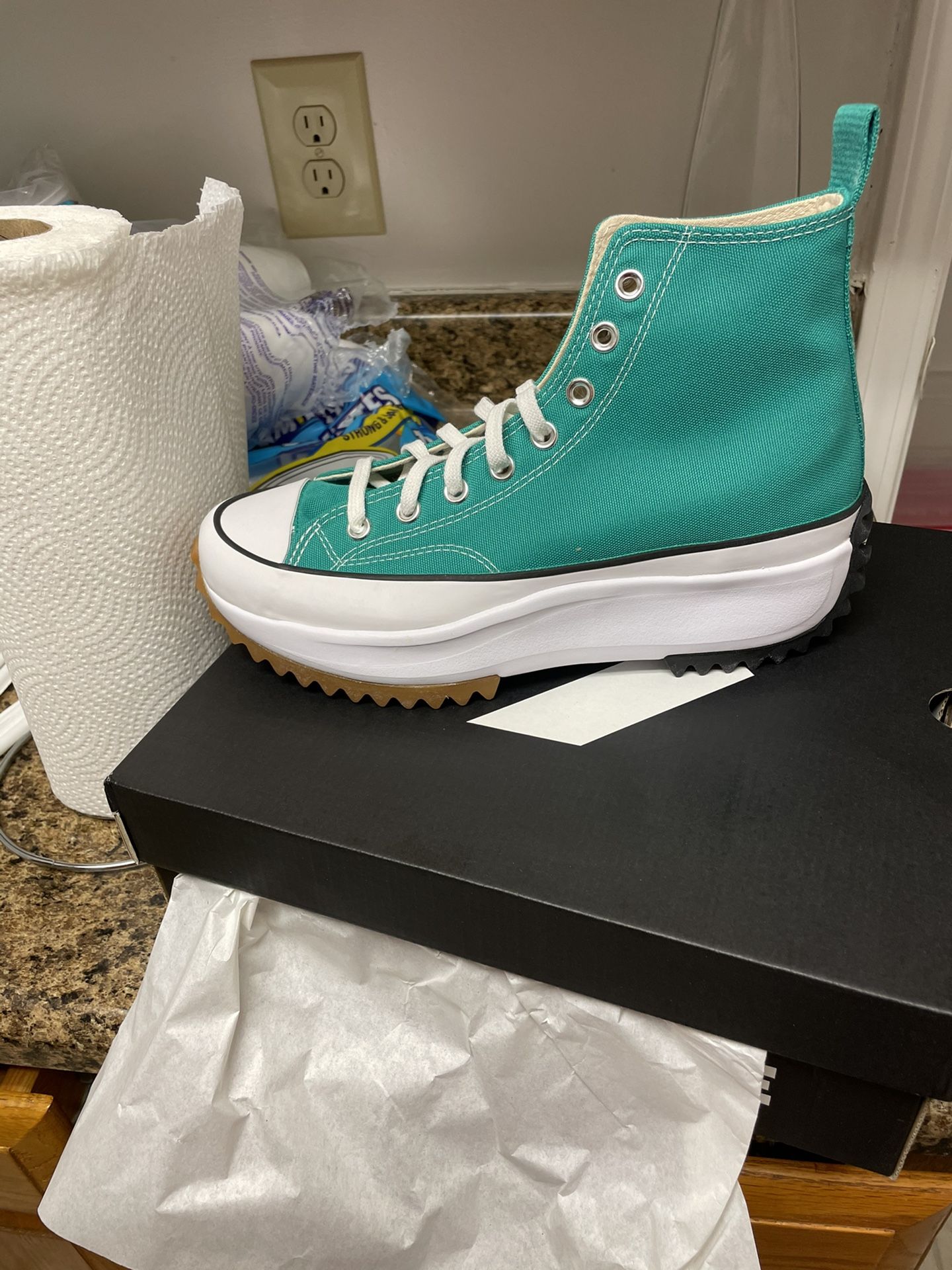 Converse Size 10 