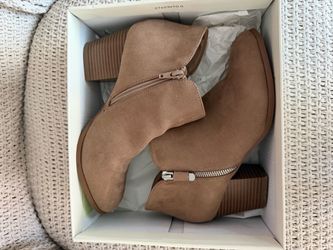 Women’s bootie’s / boots size 7/12