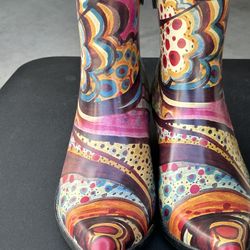Rain Boots Size 9