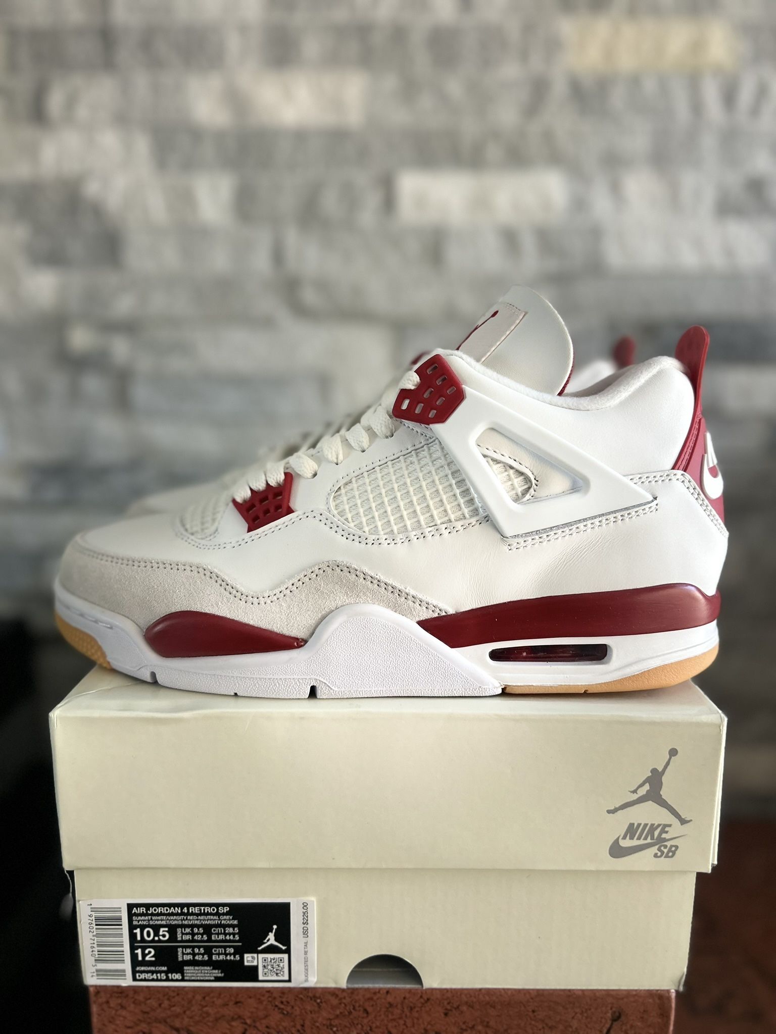 Jordan 4 SB