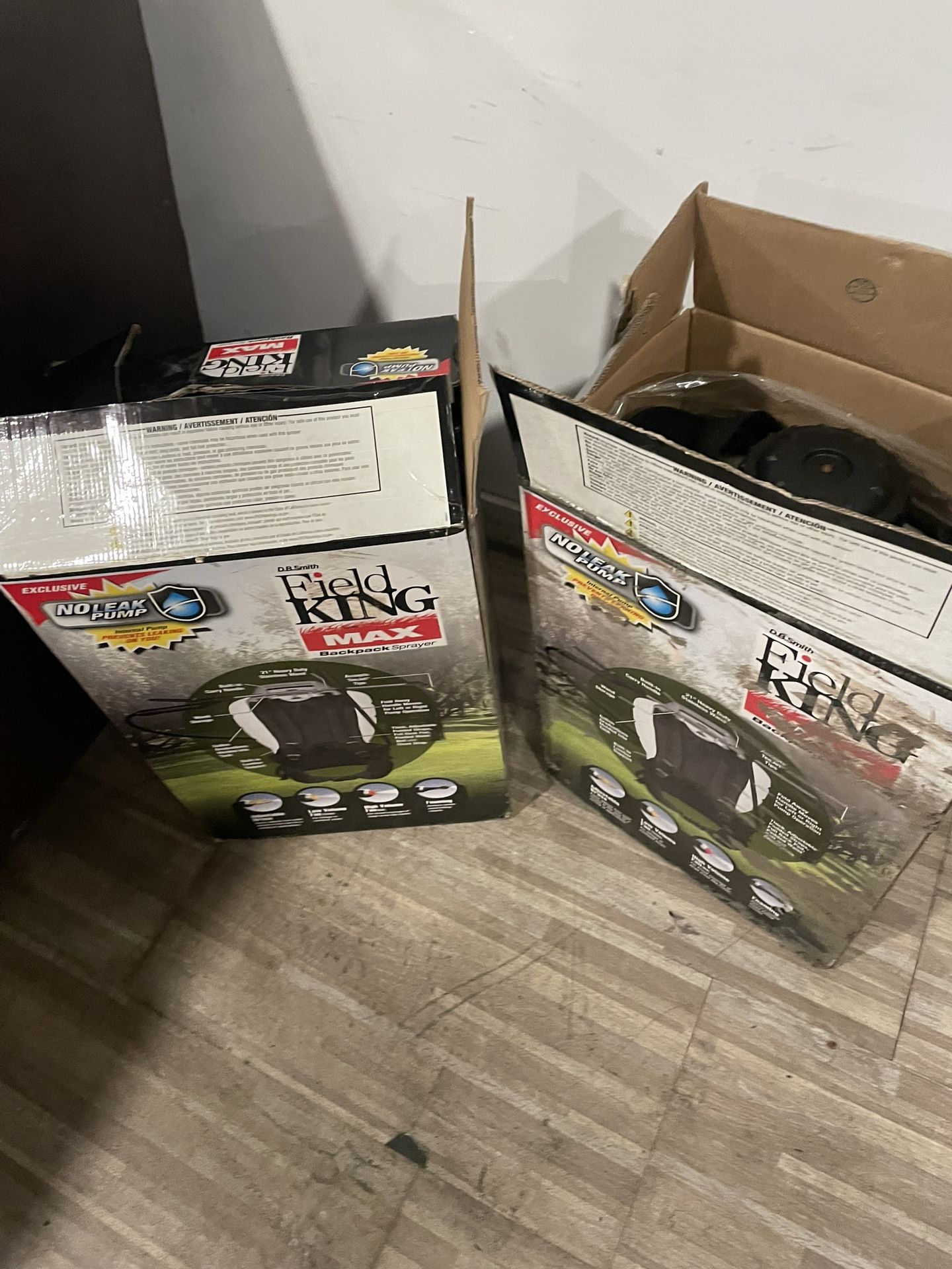 Field King Max Backpack Sprayer Retail $119 Each