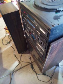 Stackable record player brand name sanyo