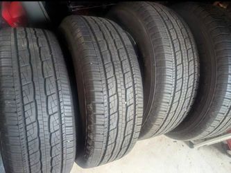 265/65R18 114T
Tires