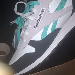 NEW REEBOK SHOES