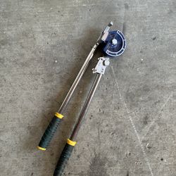 Tube bender