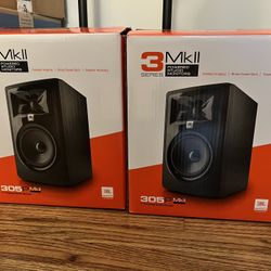 JBL 305P MkII 5-inch Powered Studio Monitor Setup