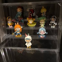 Pop mart lot