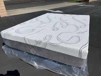 Queen Memory Foam
