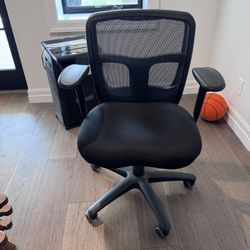 Black Mesh office Chair