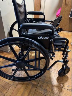 Drive Medical 24” Heavy Duty Wheelchair – Excellent Condition