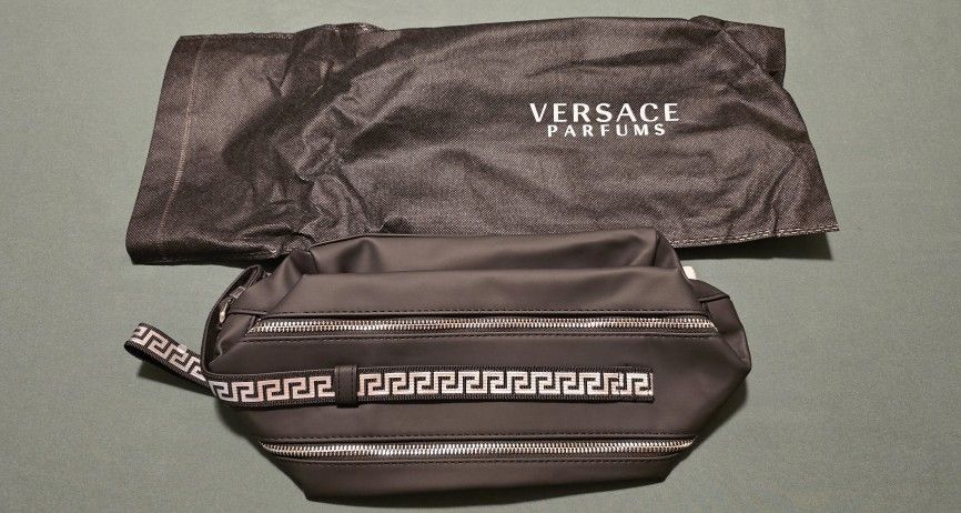 Versace Parfums Greek Key Travel Hygiene Bag