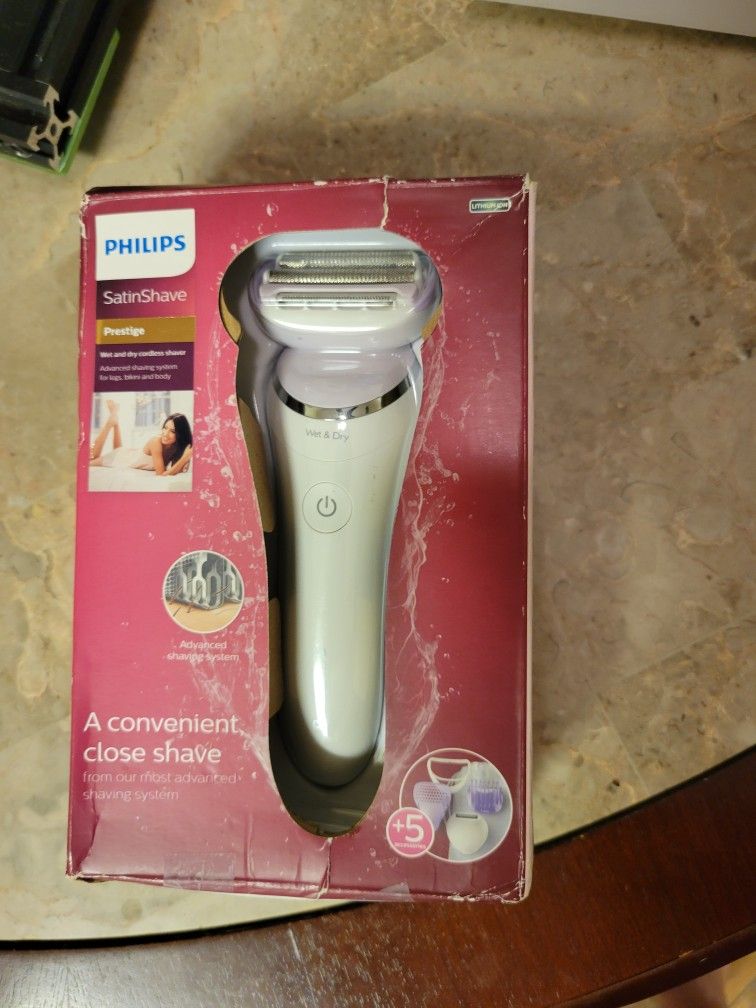 Philips BRL170/50 SatinShave Prestige Women's Electric Shaver