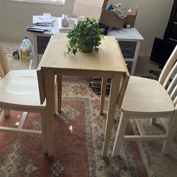 Small Kitchen Table ( Drop Leaf) And 2 Chairs