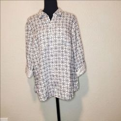 NWT Linen Charter Club Women’s Black/ White Floral Button Up Size: Medium