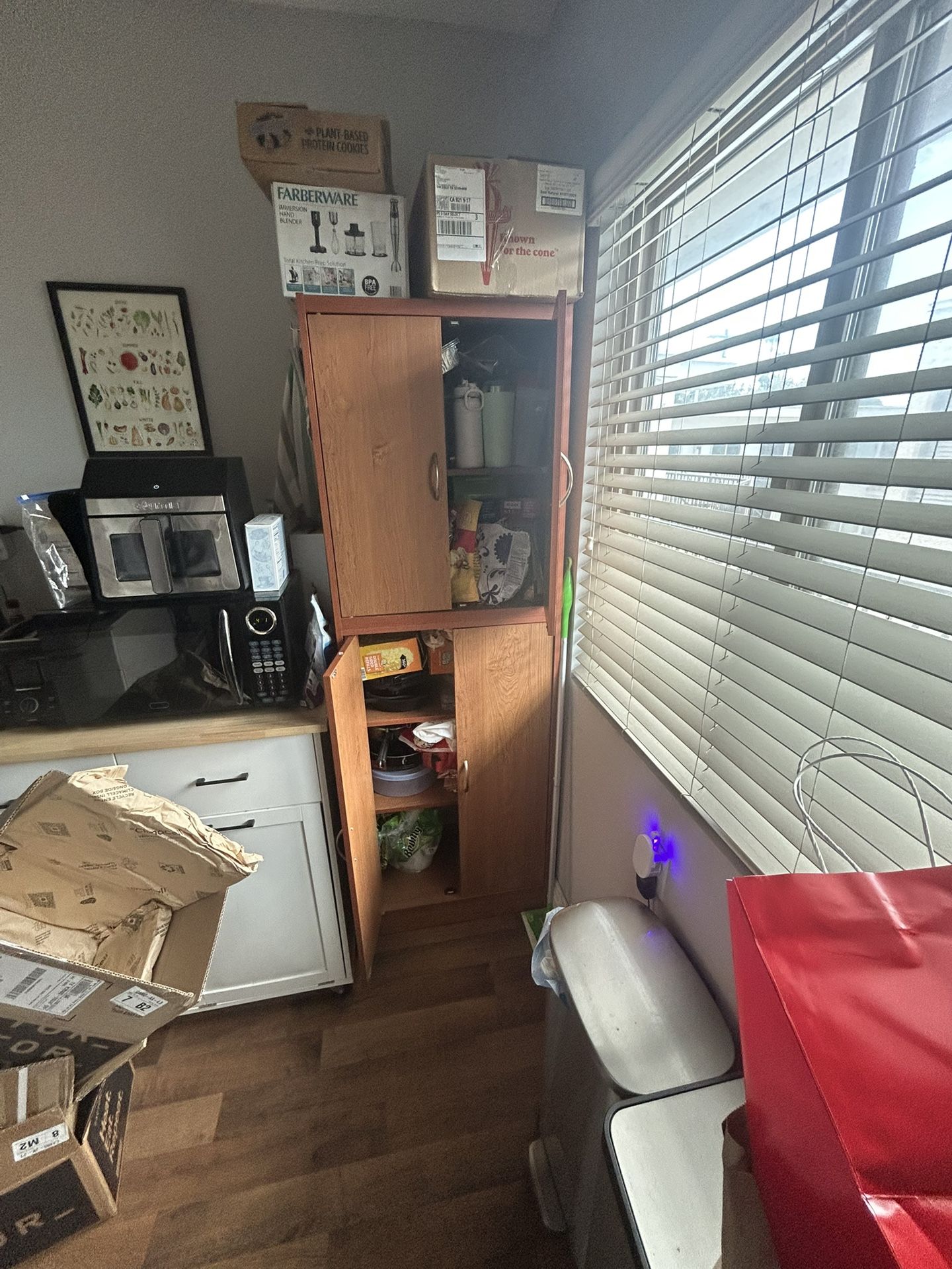 Tall Kitchen Cabinet With 5 Levels Of Storage