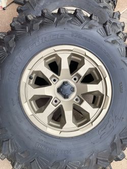 CanAm Defender 2025 OEM Tires And Wheels Take Offs