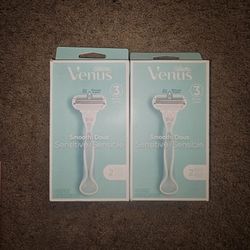 Venus Razor Bundle