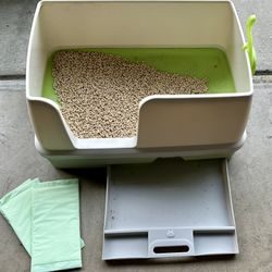 Purina Tidy Cat XL Breeze Liter Box with Scoop. 