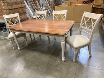Farmhouse Style Abalone Grey and Walnut Finished Dining Table with 4 Lattice Back Chairs