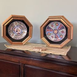 Vintage Set Of Two Porcelain And Wood Frame Hexagonal Chinese Decoration, Very Good Condition Nice And Clean 