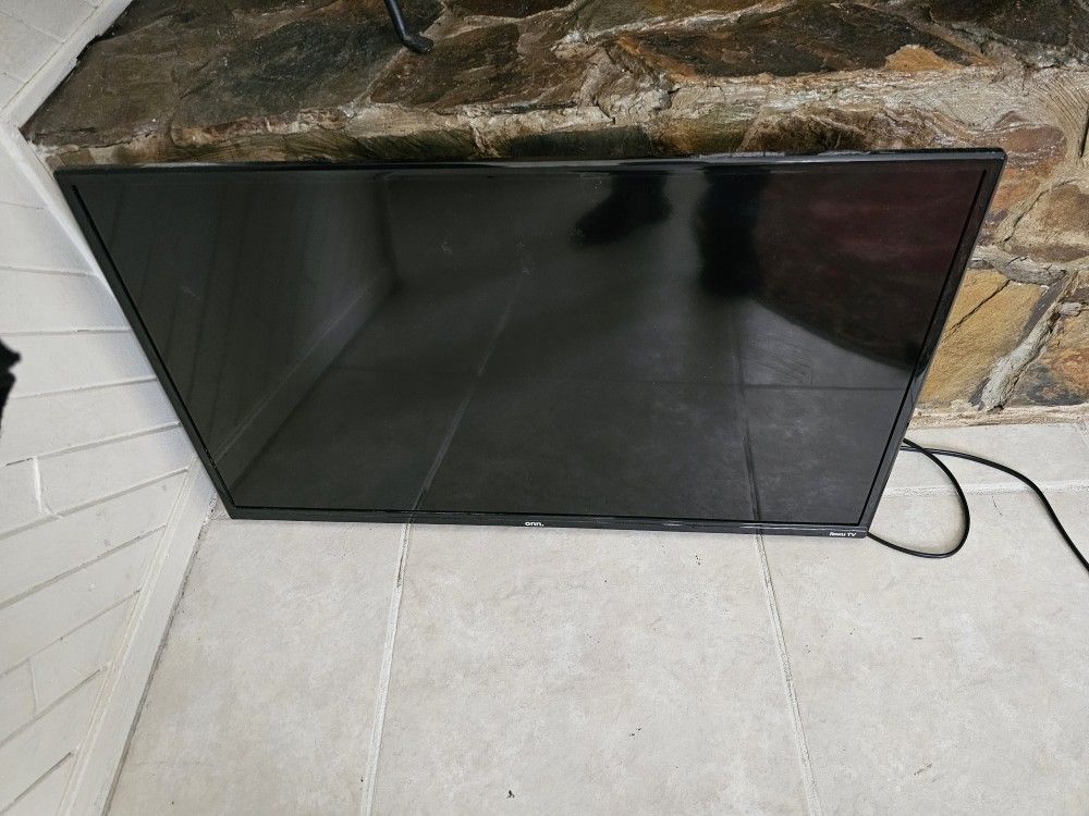onn. 32” Class HD (720P)