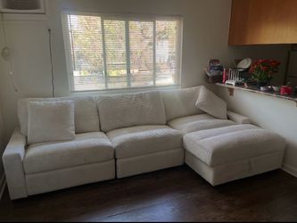 Tan 2-Seater Recliner Couch with USB/Type-C Charging + Rug + Warranty Included – Like New Condition