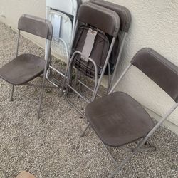 Folding Chairs 