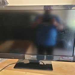32" Tv + DVD player And DVDs