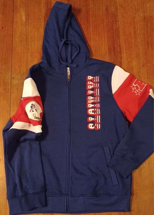 Men's Size Xlarge New England Patriots Hoodie Vintage Logo Brady Maye