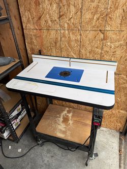 Router Table with Fence and Start/Stop Switch
